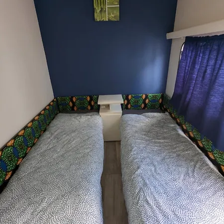 Mobil-home A La Campagne